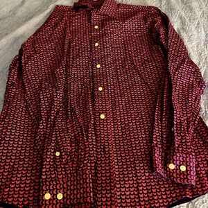 Charleston Threads Mens Button Up shirt.  Mens medium